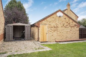 Garden/ Shed- click for photo gallery